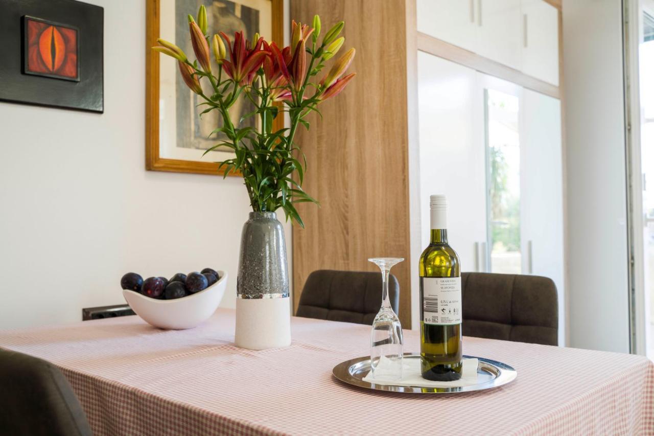 Ve & Ki Appartement Podstrana Buitenkant foto