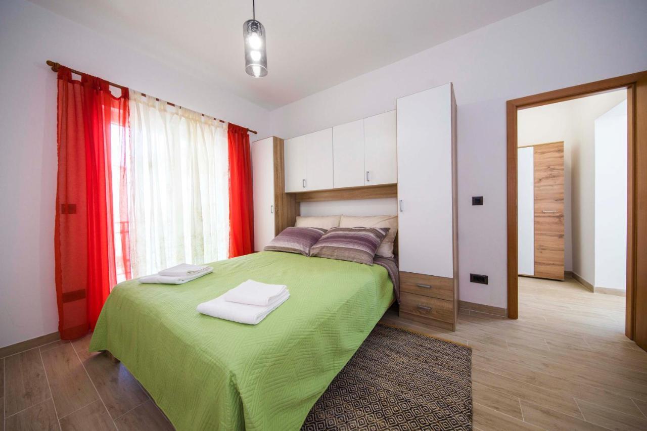 Ve & Ki Appartement Podstrana Buitenkant foto